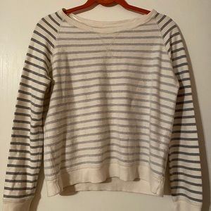 Long sleeved sweater